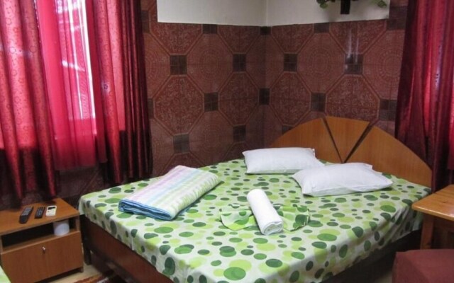 Shans 2 Hostel