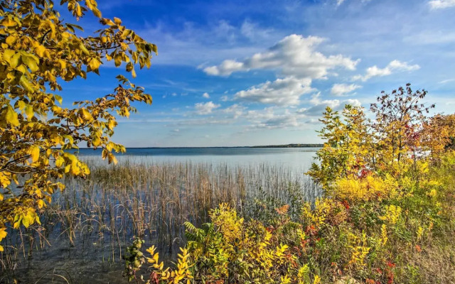 Pelican Lake Getaway on Stunning Peninsula!