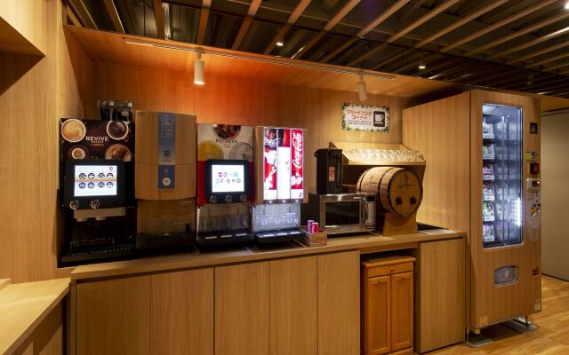 Capsule Hotel Anshin Oyado Premier Resort Kyoto Shijo Karasuma