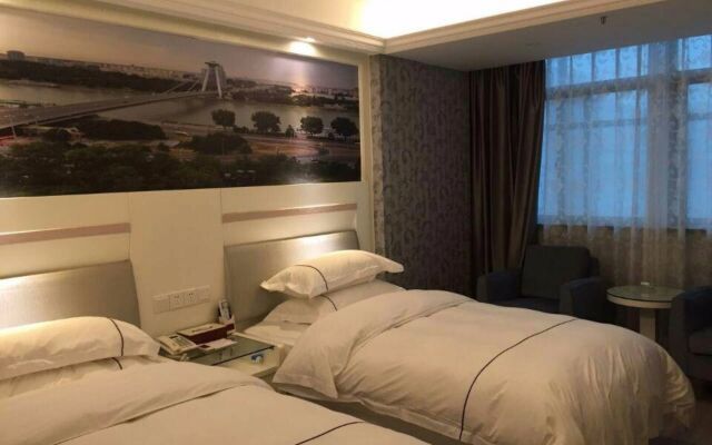 Yiwu Baide Theme Hotel