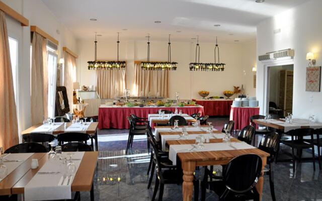 Ithea suites hotel