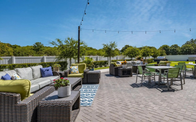 Holiday Inn Express & Suites Ruskin by IHG