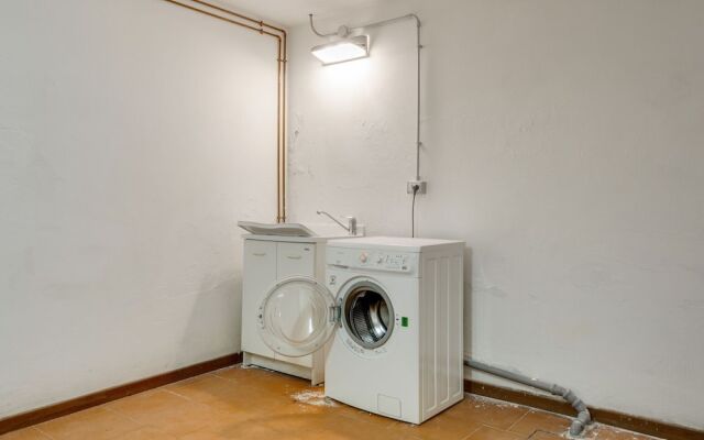 Beautiful Apartment With Scenery Near Lake Garda