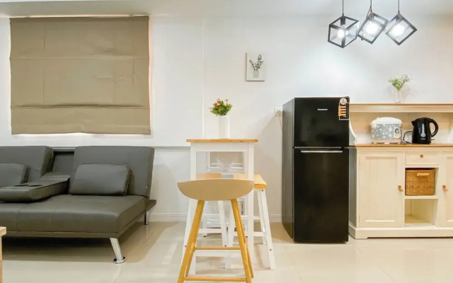 Neat Style 2Br Apartment Meikarta