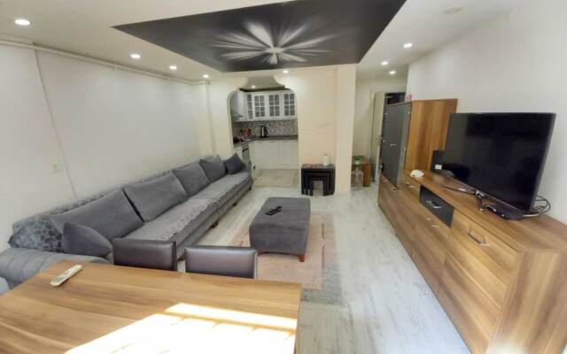 Fully Furnished & Central Family Apartment