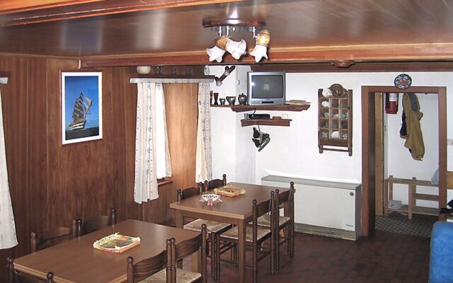 Holiday Home Villa Roduit