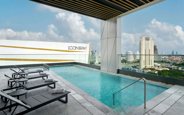 Hilton Garden Inn Bangkok Riverside