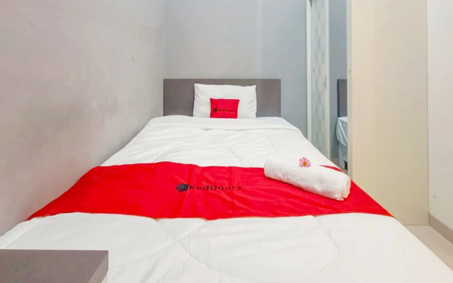 RedDoorz Syariah near Majapahit Semarang 3 – Guest Rooms – Semarang