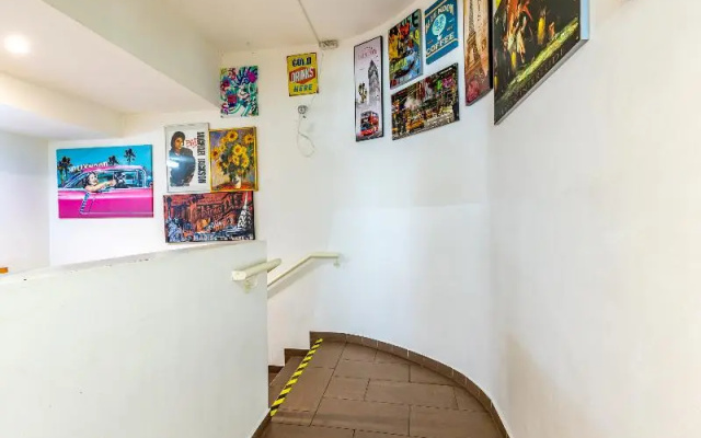 A&T Hotel & Hostel