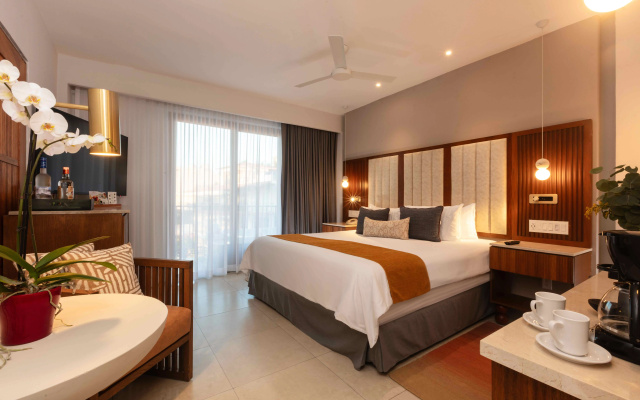 Almar Resort Luxury Beach Front Experience