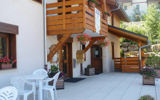 Nemea Les Chalets des Evettes