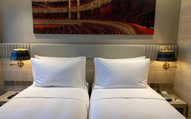 Hotel Alexandra
