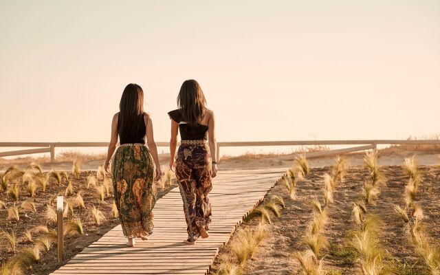 Naxian On The Beach Luxury Boutique Suites