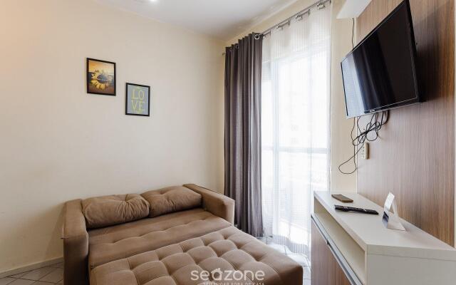 Apto em ótima localização a 100m da praia CSG305