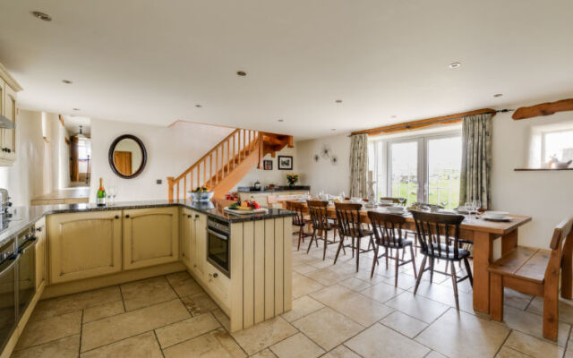 Holiday Home Llety'r Mynach