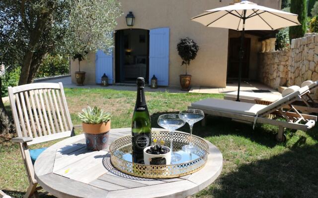 Loup Castel Boutique Hotel B&B