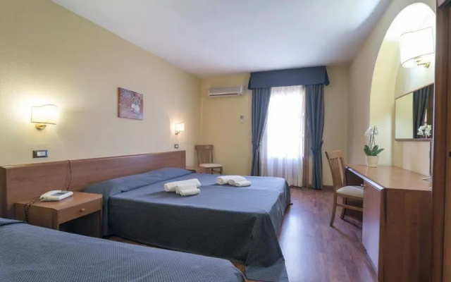 Hotel Akrabello