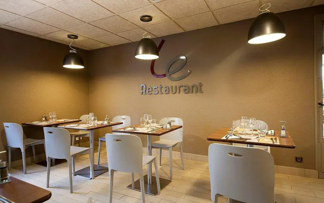 Hôtel Campanile Clermont-Ferrand Sud - Aubière