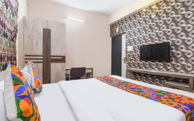 Fabhotel The Corporate Inn I
