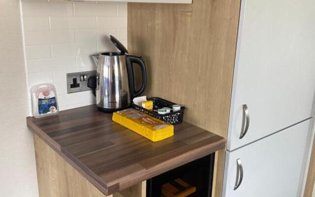 62 Solent Village