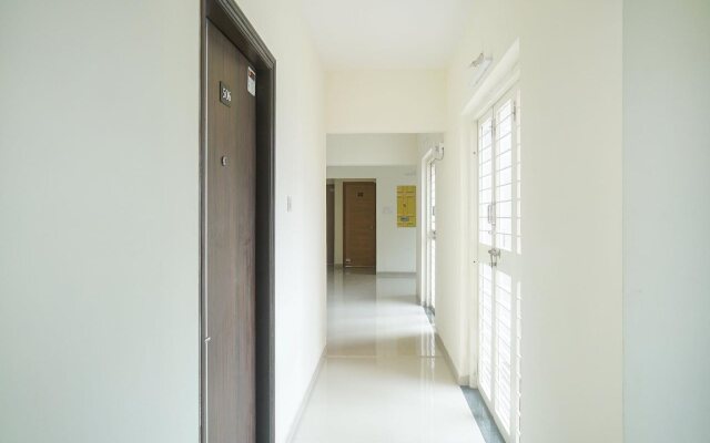 OYO 16570 I Suite