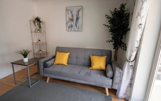 10min to Oxford - 3 Bedrooms - Sleeps 7 - Pets Ok