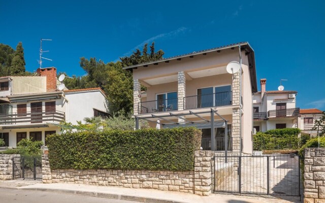 Amazing Home in Rovinj With Wifi and 4 Bedrooms
