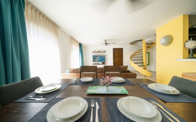 2 BR PH with Jacuzzi near to the Beach