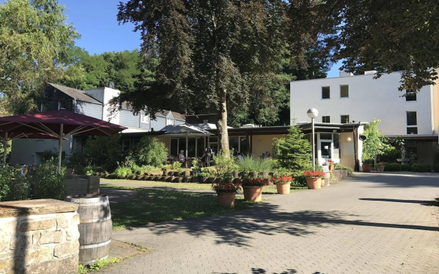 SCHROEDERS Stadtwaldhotel