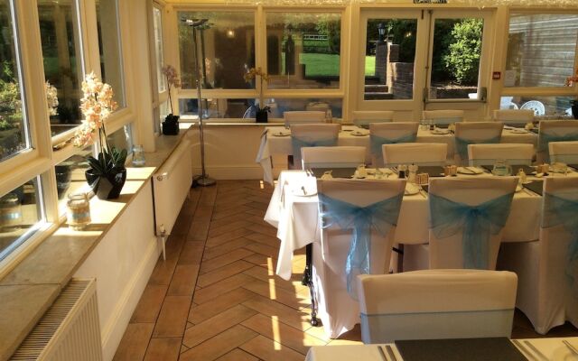 The Crown & Victoria