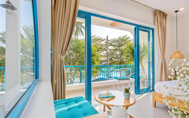 Santorin HoiAn Villa