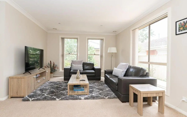 Franklin Villa, Central, Comfy & Convenient