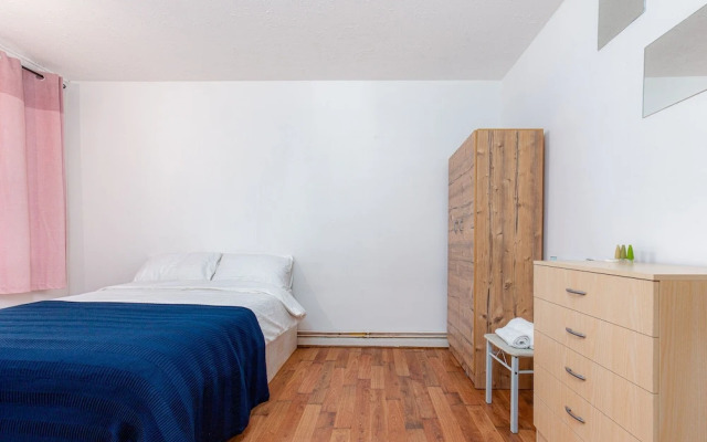 Whitman House - Deluxe Guest Room 2