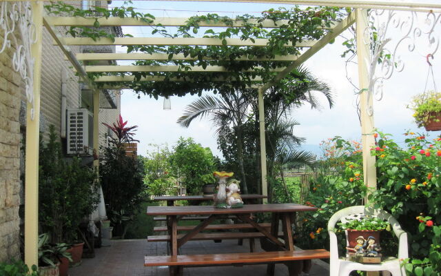 Evergreen Garden Home