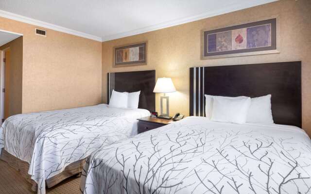 Travelodge by Wyndham Prince Albert