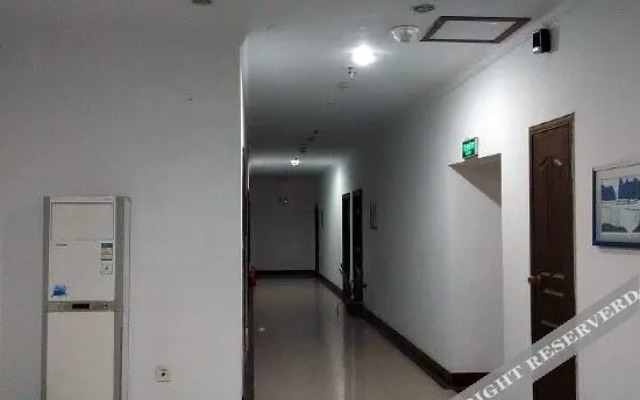 Tongling Yijia Express Hotel