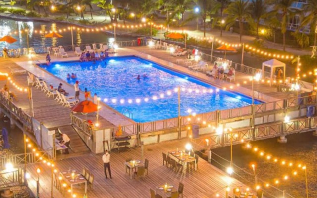 Apartamento con Vista al Mar en Sunrise