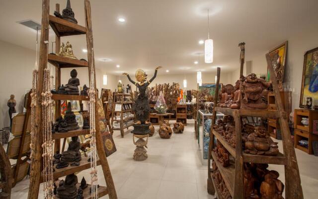 Grand Mercure Yogyakarta Adi Sucipto