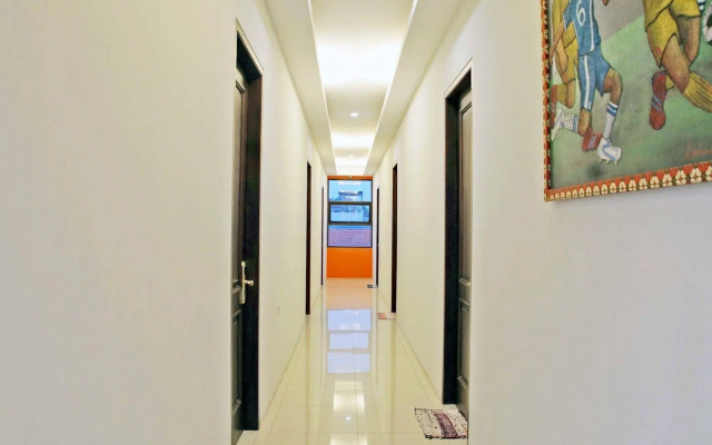 RedDoorz Kupang Baru