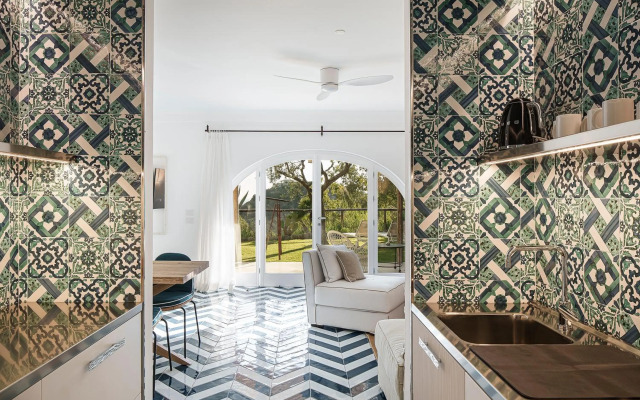 Costa Del Capitano Seaside Villas