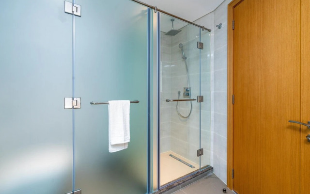 Whitesage - Modern and Unique Apartment with Fountain Views