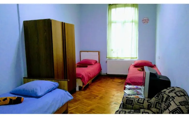 Vareron Hostel