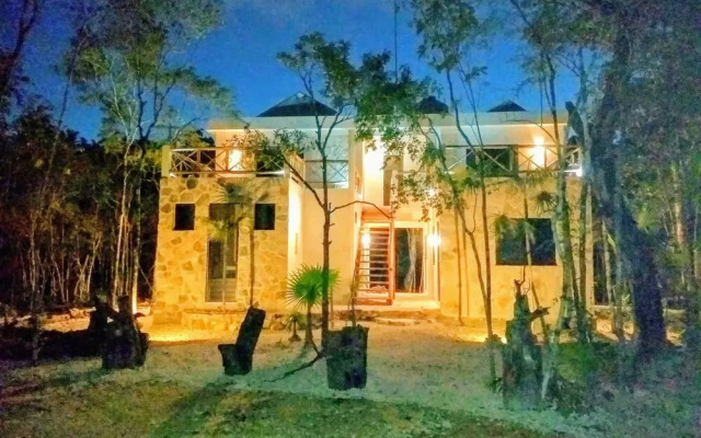 Tooj Cheel Lodge Tulum