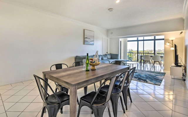 < 1 Mi to Siesta Key Beach: Condo w/ Pool