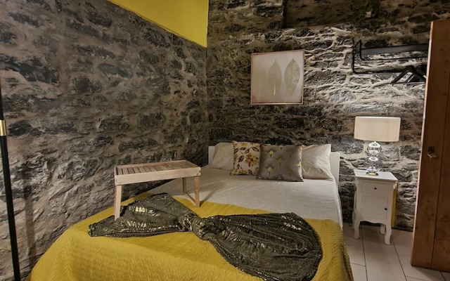 Room-discover Magical Calheta
