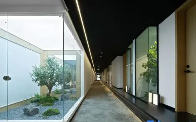 Zhoushan Guanlan Hotel
