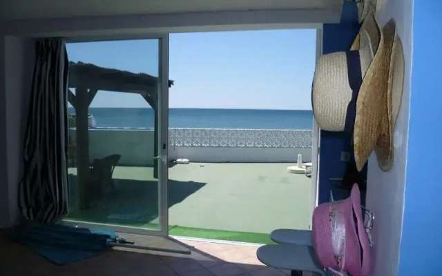Beach House Costabella