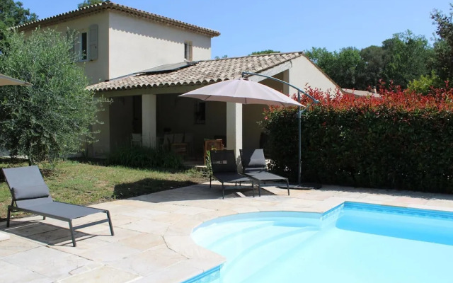 Magnificent Holiday Home With Pool