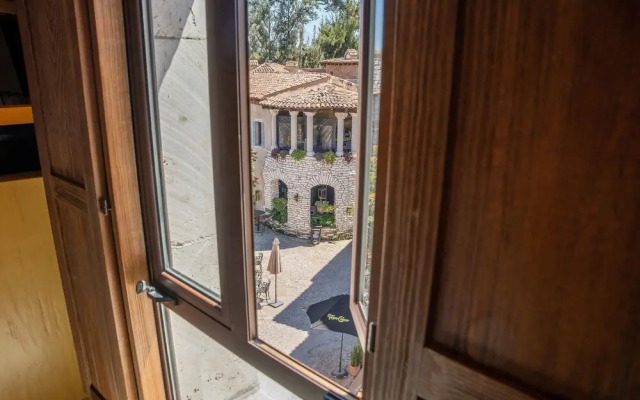 Departamento Carlo Crivelli Master