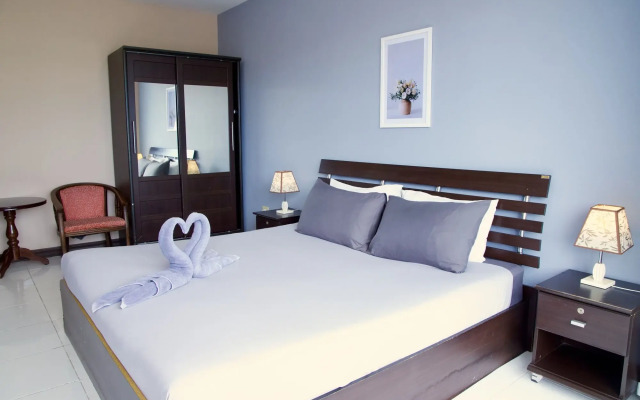Golden Guesthouse